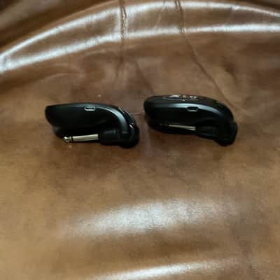 Xvive U2 Wireless Guitar System 2010s - Black image 2