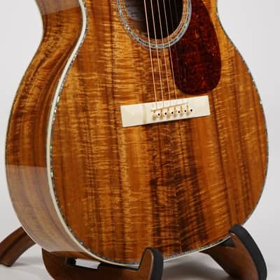 Bourgeois Luthier's Choice OM Style 45 - Koa w/ Holly Bridge & Binding image 3