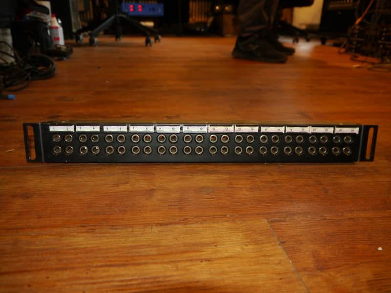 Switchcraft TRS  2x24  19" Patchbay image 1