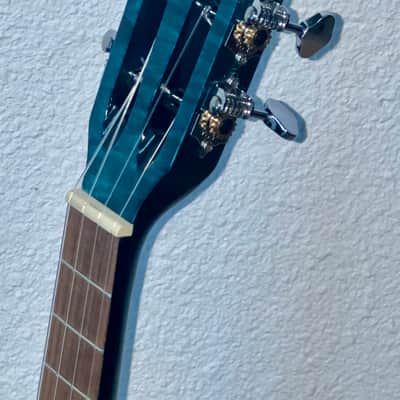 Mint Lanikai QM-BLCET Tenor Ukulele , Great Item Includes Fresh Strings, Deluxe Case & Ships Ultra Fast ! image 8