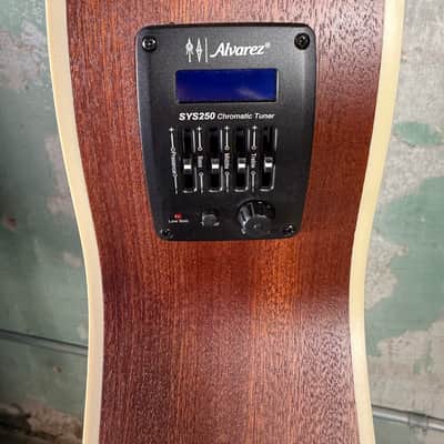 Alvarez Regent Series RC26HCE Hybrid Acoustic Electric Guitar - Natural image 13