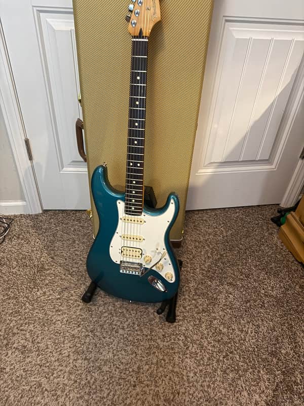 Fender Player II Limited Edition Stratocaster HSS 70th Anniversary Ocean Turquoise 2024 - Locking Tuners and Hard Shell Tweed Case