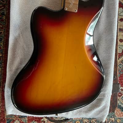 Fender American Vintage Reissue Jazzmaster '65 - 3 Color Sunburst image 6