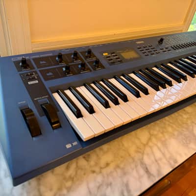 Yamaha CS1x Control Synthesizer 1996 - Blue image 4