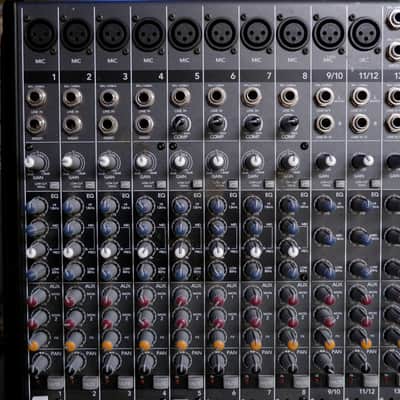 Mackie ProFX16 16-Channel Effects Mixer - Dark Gray image 2