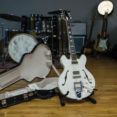 Collings I35 Deluxe in Dog Hair White owned by Ray LaMontagne image 2