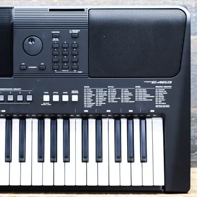 Yamaha PSR-E463 Digital Keyboard 61-Key Touch Response 48-Note Polyphony w/Box image 1