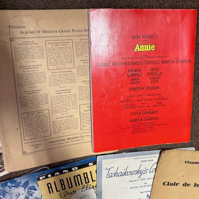 Lot of 11 Vintage Piano Books including Annie, Broadway, Waltz, & More!! image 5