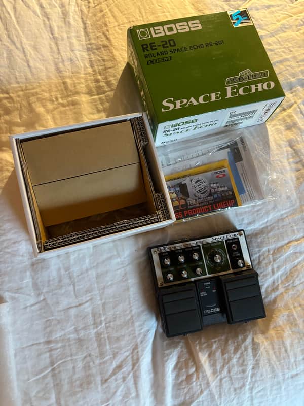 Boss RE-20 Space Echo