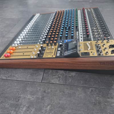 TASCAM Model 24 Multitrack Recorder / Mixer / USB Interface 2018 - Present - Black with Wood Cheeks image 2