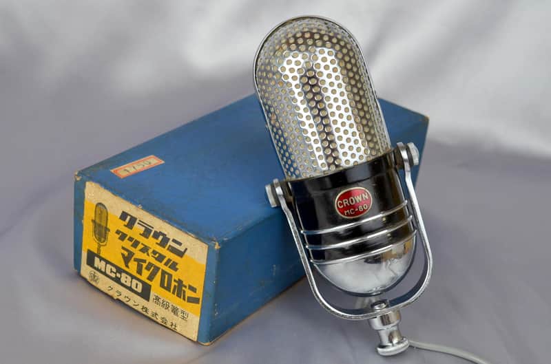 Vintage Aiwa M18 (Crown MC80) Crystal Microphone for Display RCA