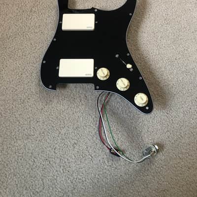 Immagine EMG KH21 Kirk Hammett HH Pre-Wired Loaded Pickguard (Custom Color) - 1