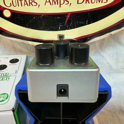 Electro-Harmonix + JHS Pedals Lizard Queen Octave / Distortion Octave Fuzz Pedal with Box image 5