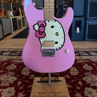Squier Hello Kitty Stratocaster 2024 - Present - Pink image 2