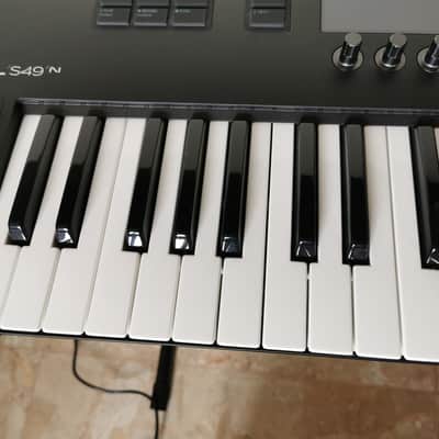 Immagine Native Instruments Kontrol S49 MK3 + Komplete 15 Ultimate Box - 8