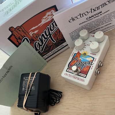 Electro-Harmonix Canyon 2017 - Present - White image 1