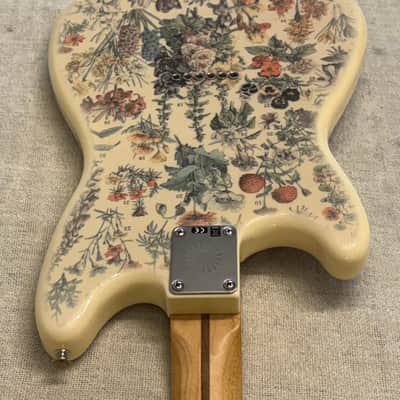 2020 Shawn Mendes Foundation Musicmaste Floral Design HS Limited Edition Out of Production CLEAN + Fender G&G Deluxe Hardshell Case image 16
