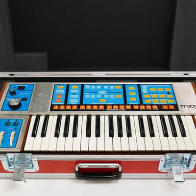 ARMOR moog Source FRP Flight Case Bild 2