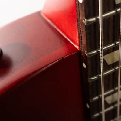 Gibson Les Paul Tribute Satin, Satin Cherry Sunburst | Demo image 11