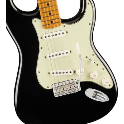 Fender Vintera II Road Worn 60s Stratocaster Guitar w/ Hardshell Case - Black image 1