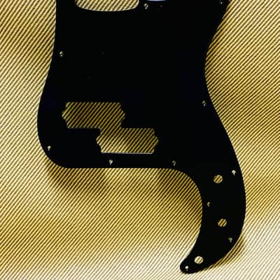 PG-0750-BT 1-Ply Black Pickguard for P Bass 13 Hole