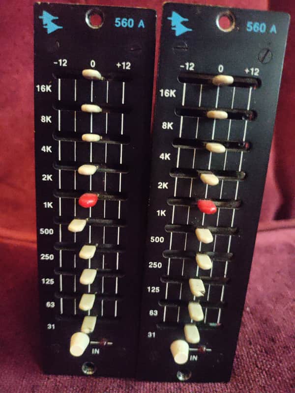 API 560 500 Series 10-Band Graphic Equalizer Consecutive Matched Pair image 1