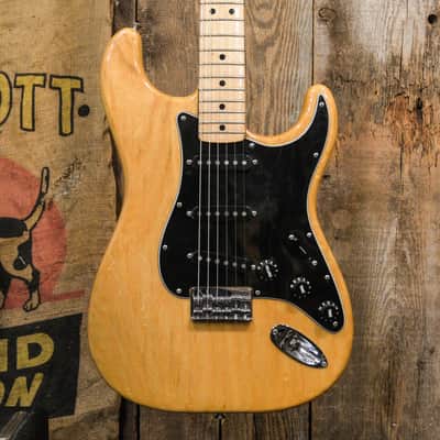 Fender Stratocaster Hardtail with Maple Fretboard 1979 - Natural image 1