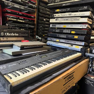 ALESIS QS8.1 88 Weighted key keyboard QS 8.1  //ARMENS//