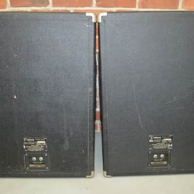 one PAIR Vintage Yamaha S3112H PA speakers image 2