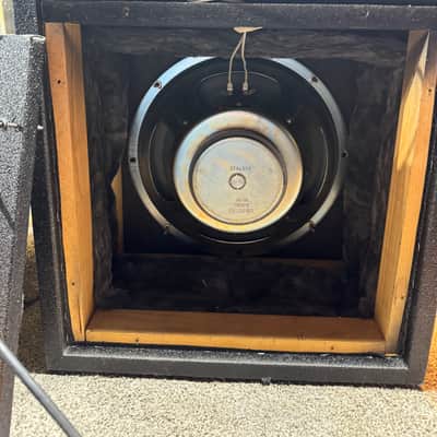 Vintage Kustom V amp bass combo image 9