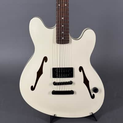 Fender Tom Delonge Starcaster, Satin Olympic White 3,1 kg inkl. Gigbag image 11