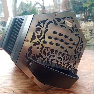 McNeela Swan Concertina (30b C/G) image 1