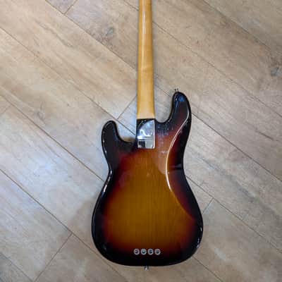 Fender American Professional II Precision Bass with Rosewood Fretboard 2021 - 3-Color Sunburst image 5
