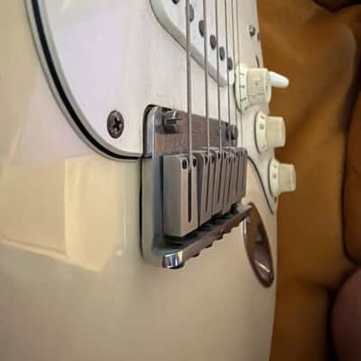 Fender 40th Anniversary American Standard Stratocaster with Maple Fretboard 1994 - Arctic White image 10