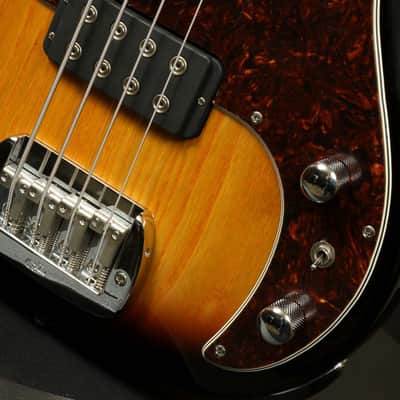 G&L Tribute Kiloton Fretless image 8