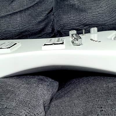 MINT NOS 2014 KRAMER VOYAGER (ALPINE WHITE) LOADED BODY - TUNE-O-MATIC BRIDGE, SD JB / JAZZ PICKUPS image 7