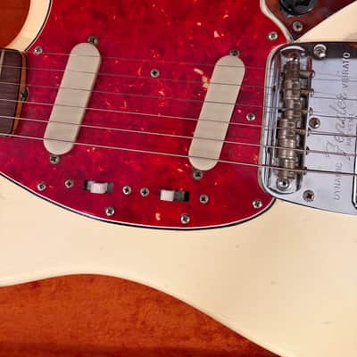 Fender Mustang Guitar with Rosewood Fretboard 1964 - 1969 - Olympic White image 19