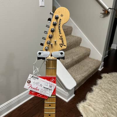 Fender American Special Stratocaster with Maple Fretboard 2015 - 2018 - Olympic White image 4