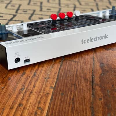 TC Electronic Icon Dock w/ Modules (Bundle) image 3