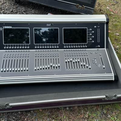Digico S31 with Case image 1