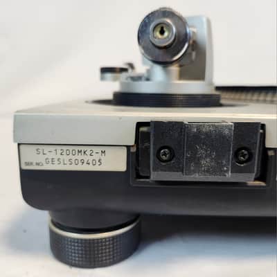 Vintage Technics SL-1200MK2-M Turn Table, 1995, MIJ, w/GenzBenz Road Case image 11