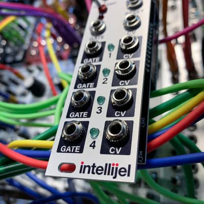 Intellijel Shifty Eurorack Voice Allocator / Note Hocketing / Analog Shift Register image 9