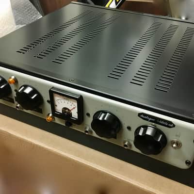 Analogue Addicts UK 1960s Mono  Valve Tube Mic Pre - Preamp image 1