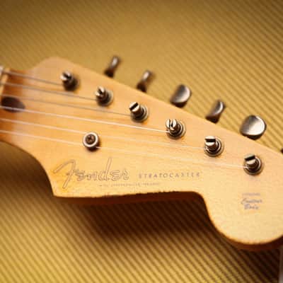 Fender USA Custom Shop 54' Stratocaster Heavy Relic Two Colour Sunburst image 15