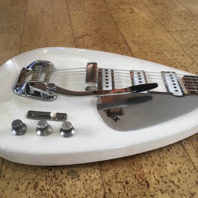 Vox 12 string Teardrop 1965 White image 9