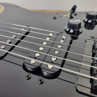 Immagine 2024 Fender American Pro II Stratocaster HSS HT - Eclipse - 13