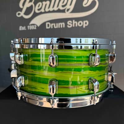 TAMA Starclassic Walnut/Birch 6.5x14 Snare Drum in Lacquer Shamrock Oyster image 4