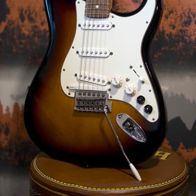 Fender G-5 VG Stratocaster image 3