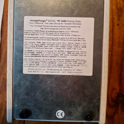 Moog MF-104M Moogerfooger Analog Delay 2012 - White image 2