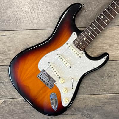 Fender American Standard Stratocaster with Rosewood Fretboard 1998 - 2000 - 3-Color Sunburst image 2